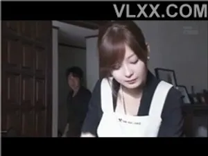 Người chồng đi công tác, người vợ ở nhà bị chồng mới cưới của chị gái cưỡng hiếp